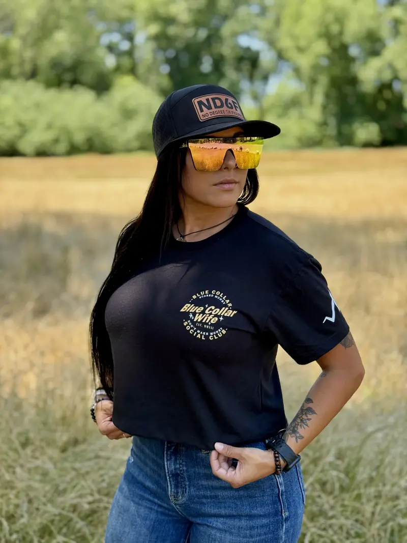 Blue Collar Wife Social Club Women’S Cropped Top 1