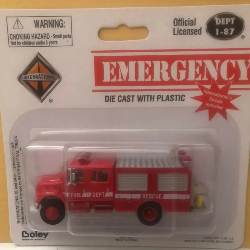 Bol 4032-11 International Fire Department Rescue Truck Model 1