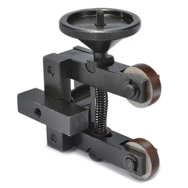 Lathe-Mounted Knurling Tool 1