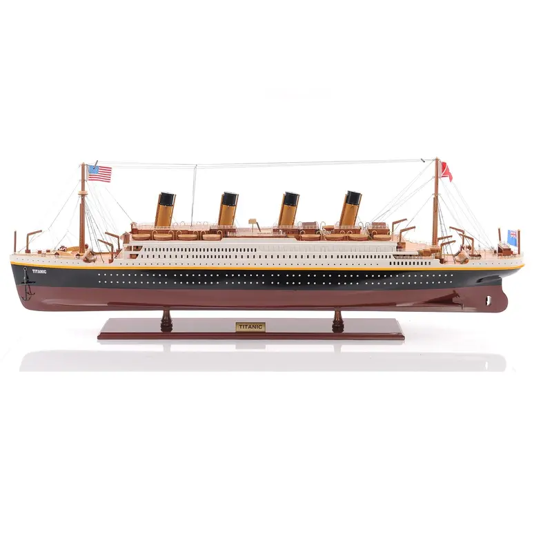 Titanic Small-Scale Painted Prebuilt Replica 1